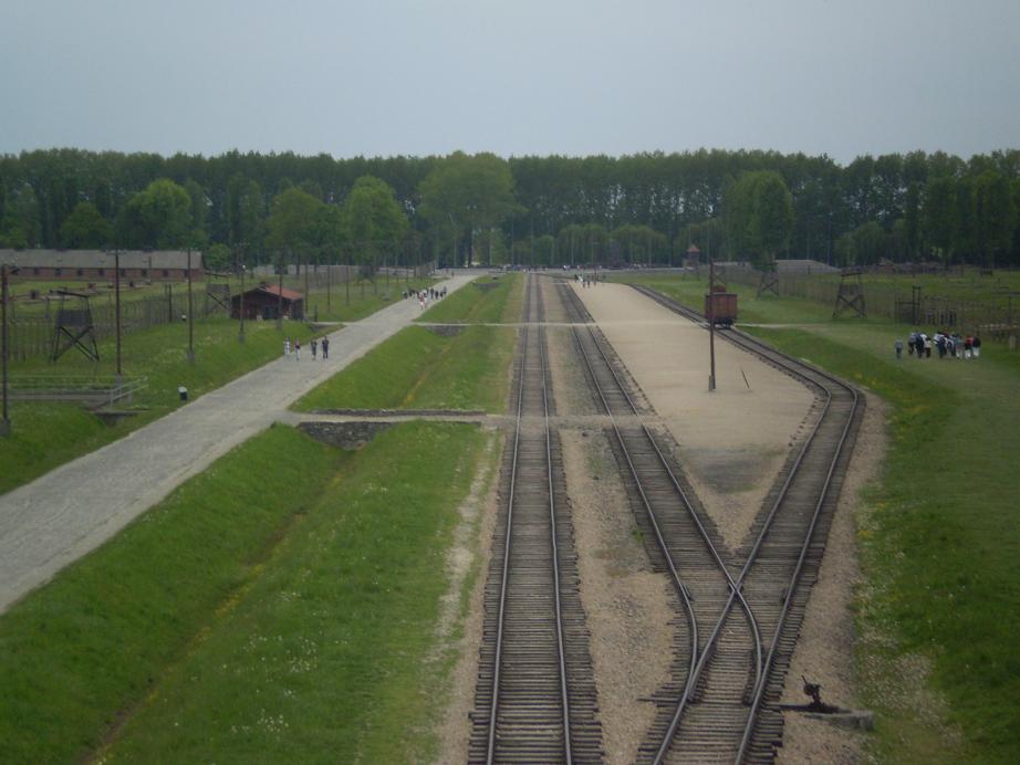 Auschwitz 33.jpg