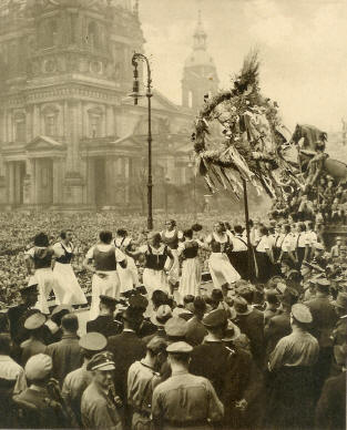 Berliner Dom 1937.jpg