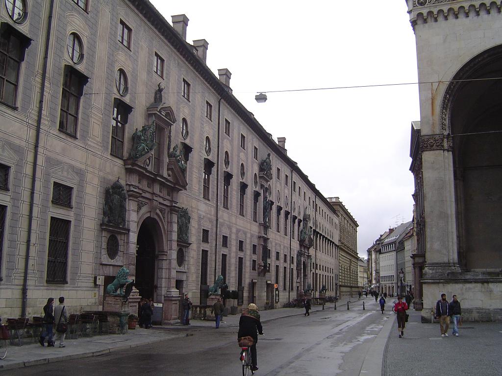 Residenzstrasse 2011.JPG