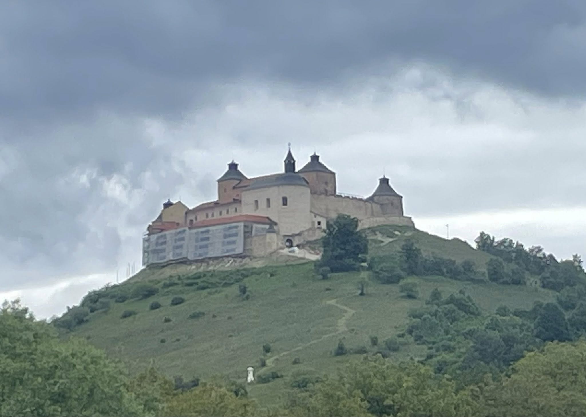 Krásnohorské Podhradie 02