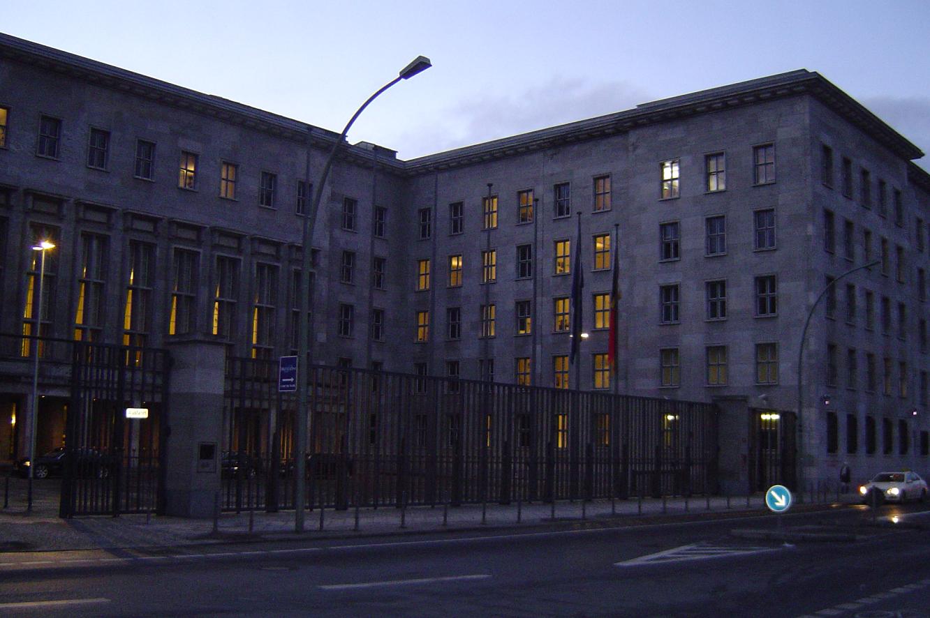 Luftfahrtsministerium 2011a.JPG